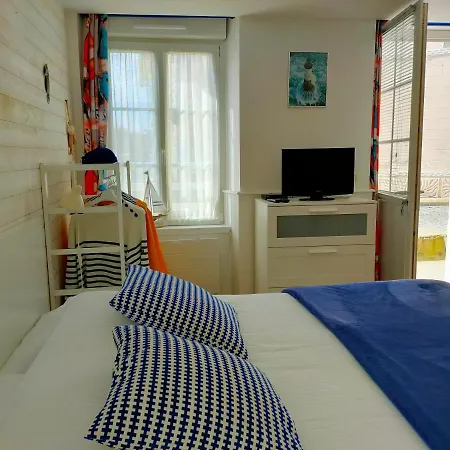 Fishermen's Friend Downtown * Port-en-Bessin-Huppain